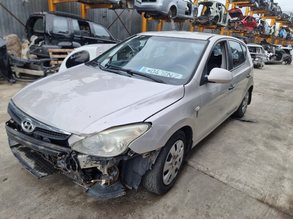 Parasolare Hyundai i30 2008 HatchBack 1.4 G4FA