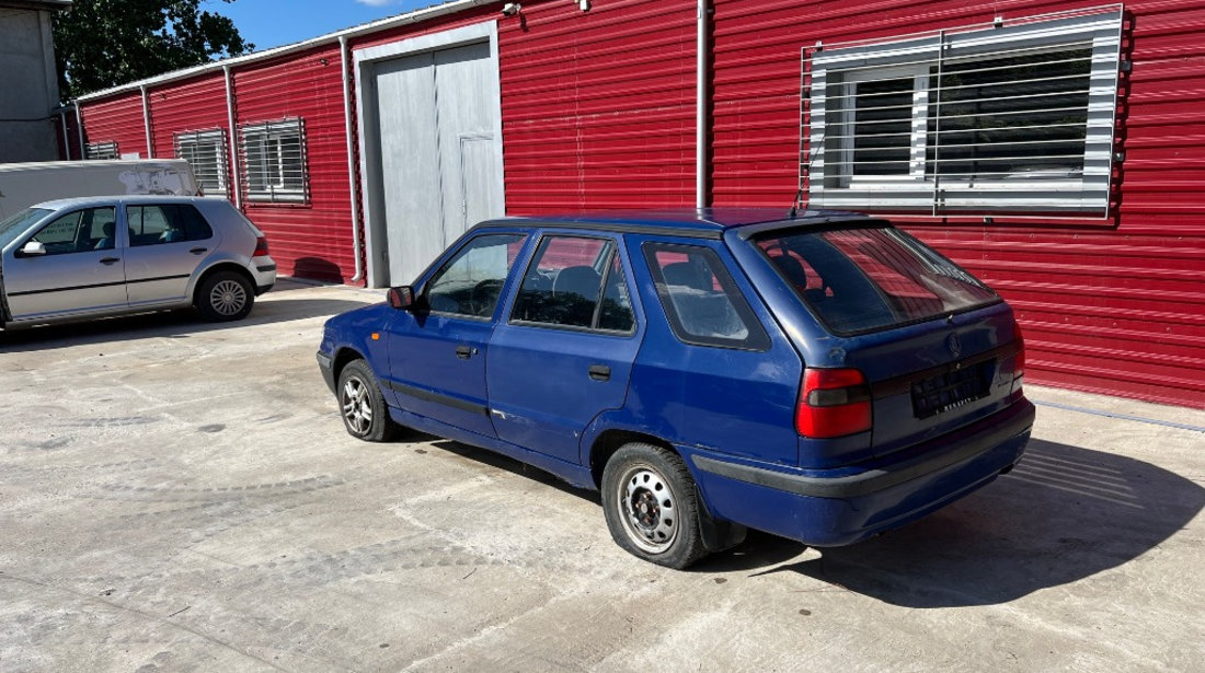 Parasolare Skoda Felicia 1999 COMBI 1.3 BENZINA