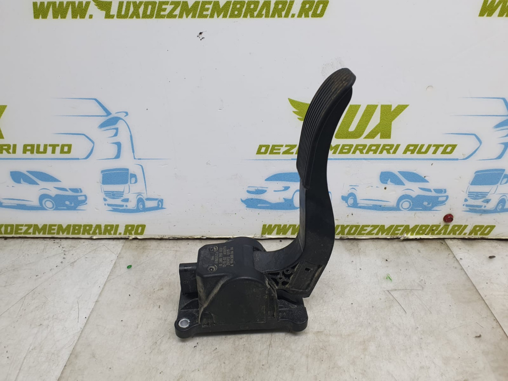 Pedala acceleratie A9063000404 Mercedes-Benz Vito W639 [2003 - 2010]