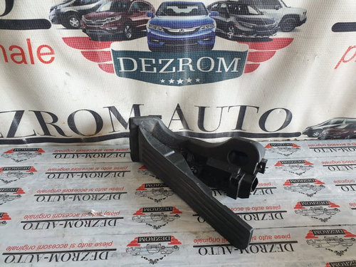 Pedala acceleratie Audi A3 8P 3.2 V6 quattro cod piesa : 1K1721503AS