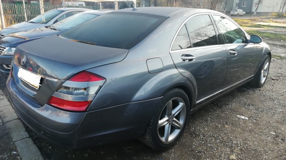 Perna dreapta spate Mercedes s320 cdi w221