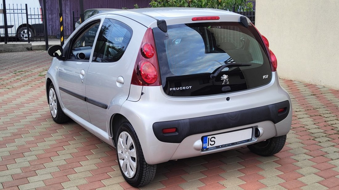 Peugeot 107 1.0 benzina AC -LED- isofix -geamuri electrice euro 5 an fab.12-11- 2013