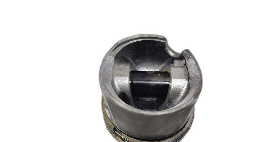 Piston motor ​Volkswagen Passat CC (357) DSG 2.0 tdi CBB B 2009 VOLKSWAGEN PASSAT CC (357) [ 2008 - 2012 ] OEM 03L107065AD