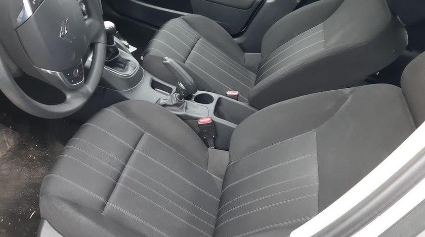Plafon interior Citroen C4 2013 hatchback 1.4i
