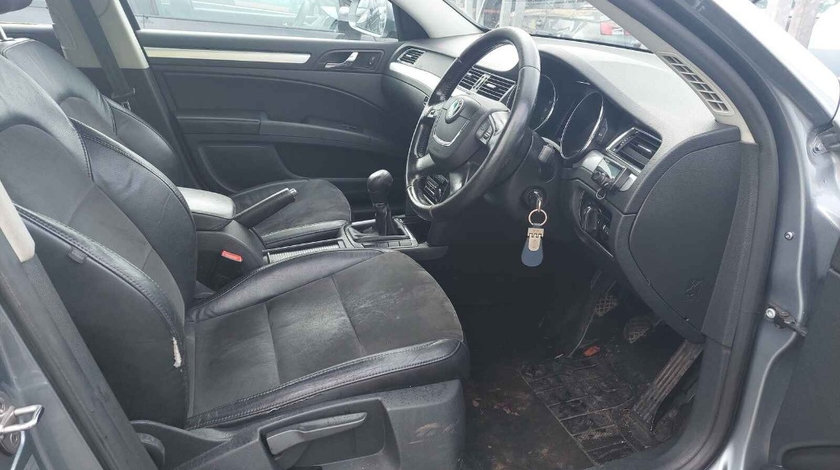 Plafon interior Skoda Superb 2 2012 SEDAN 1.6 TDI