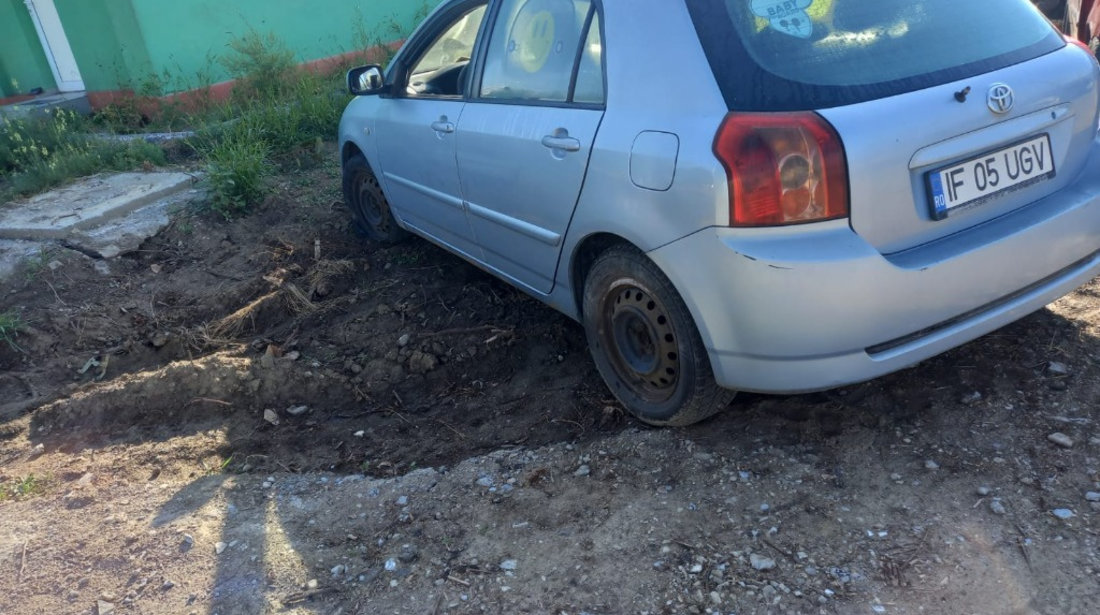 Plafoniera Toyota Corolla 2005 hatchback 1.4 d4-d 1ND-TV