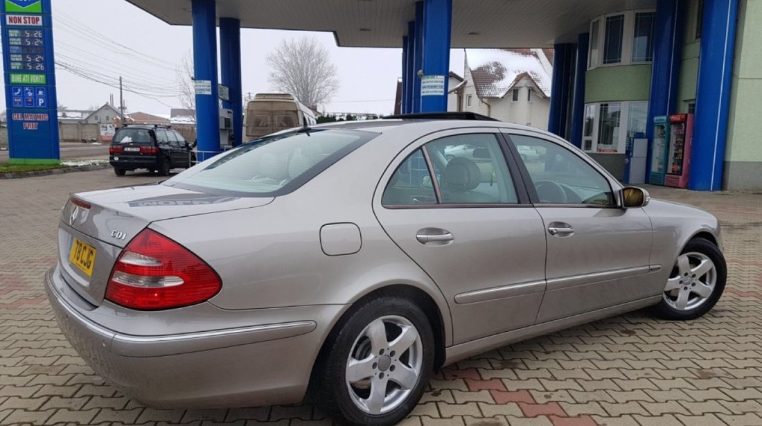 Plansa bord Mercedes E-CLASS W211 2004 berlina 2.2 cdi