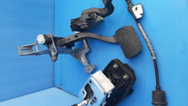 Pod pedalier/pedala frana/acceleratie Audi A4 B6 B...