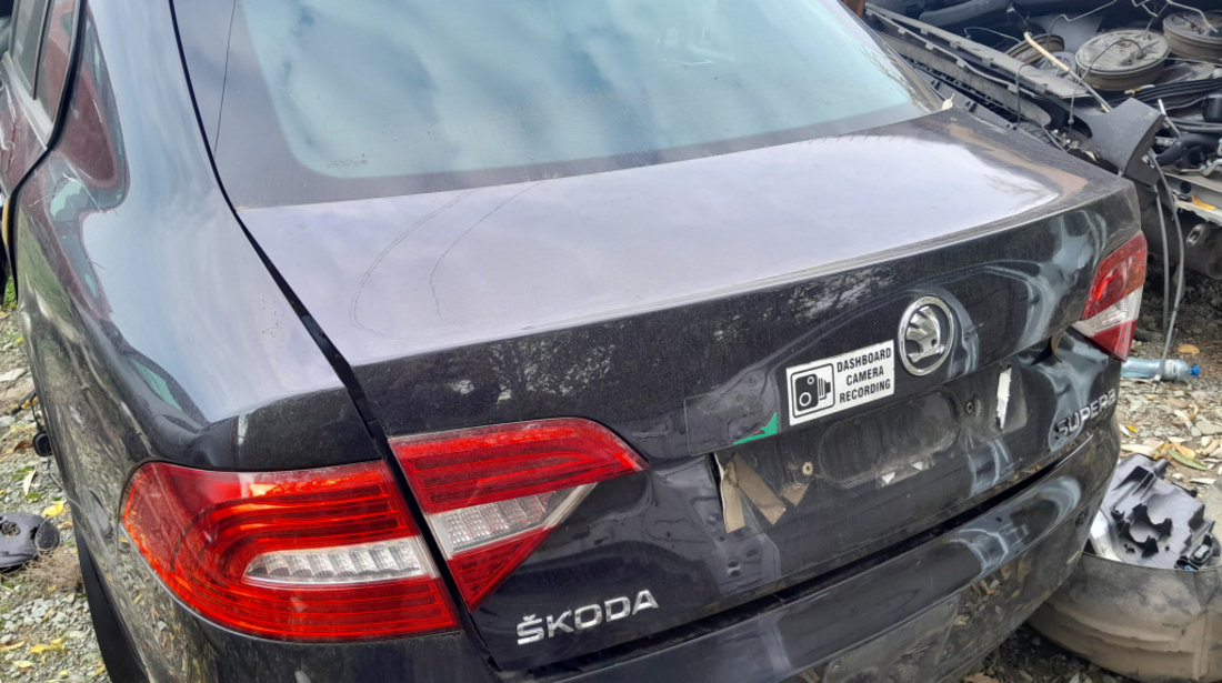 Polita portbagaj Skoda Superb 2 Berlina 2014