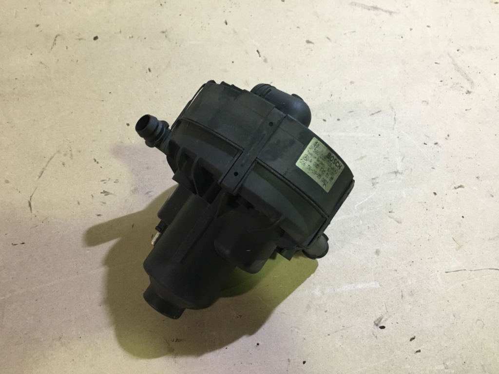 Pompa aer secundara Mercedes CLK 350 BENZINA W209 cabrio A0001405185