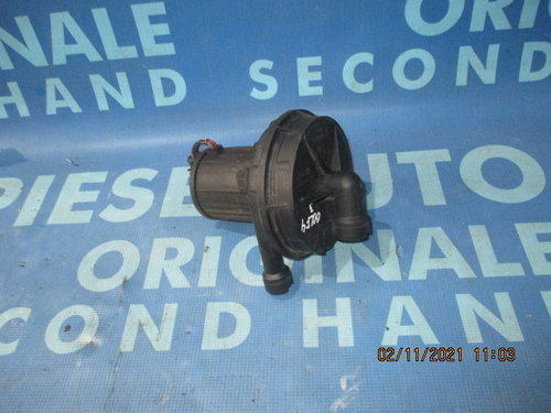 Pompa aer VW Golf 4 2.0i; 06A959253B