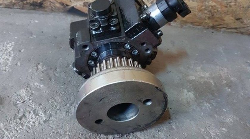 Pompa inalta presiune 059130755s audi a4 b7 2.7 tdi bpp 180 cai