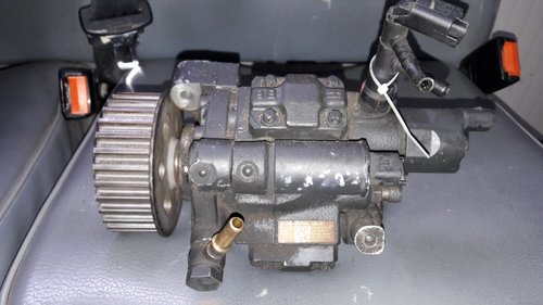 Pompa Inalta Presiune Renault Megane 2 1.5 DCI cod 5WS40153