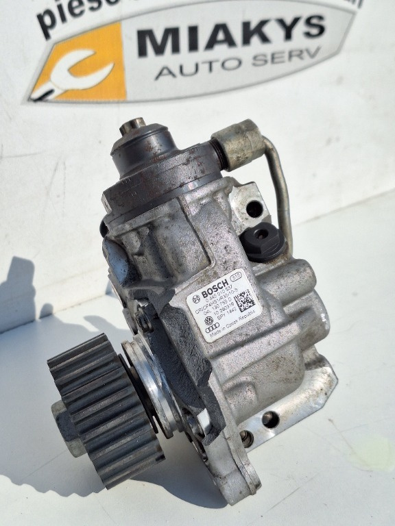 Pompa inalte Audi A4 B8, B9 Vw Passat B8 Skoda Superb 2.0 2012-2019 COD 0445010537 04L130755D