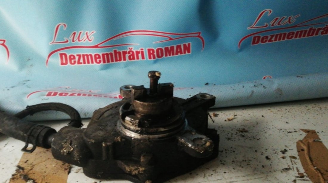 Pompa vacum vacuum toyota rav 4 motor 2.2 d-4d 177cp 2ad-ftv dezmembrez dezmembrari