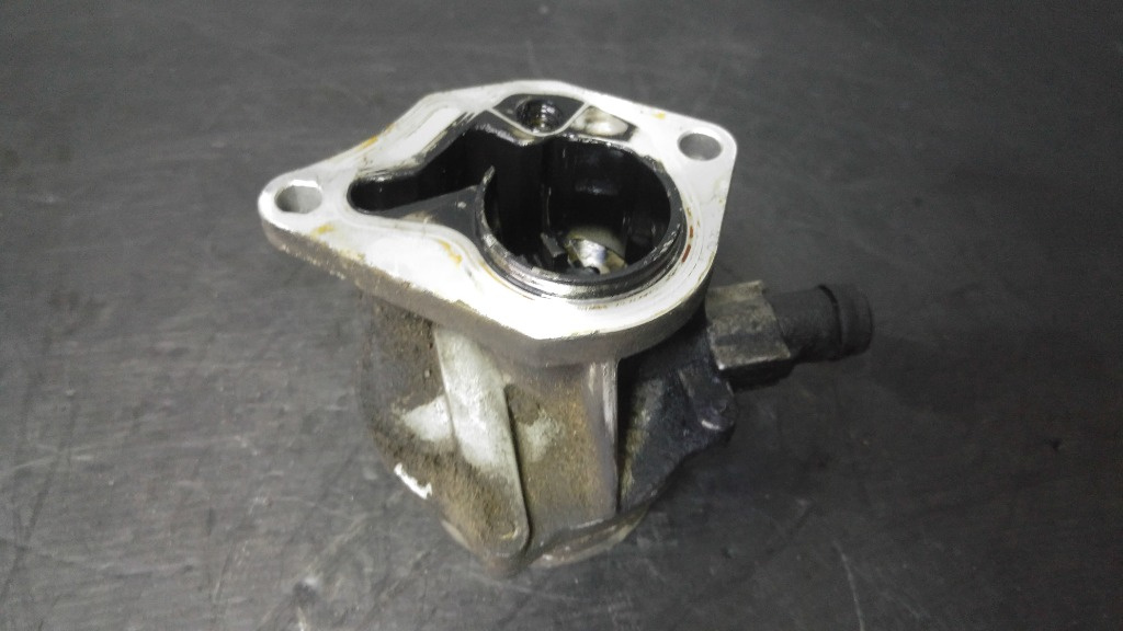 Pompa vacuum 1.5 dci k9ka704 renault clio 2 8200327149