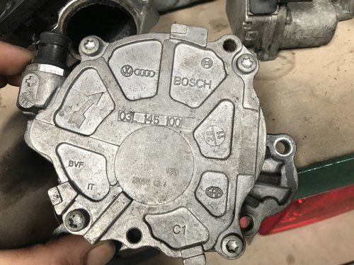 Pompa vacuum AUDI A5 2.0 TDI 2009 2010 2011 2012