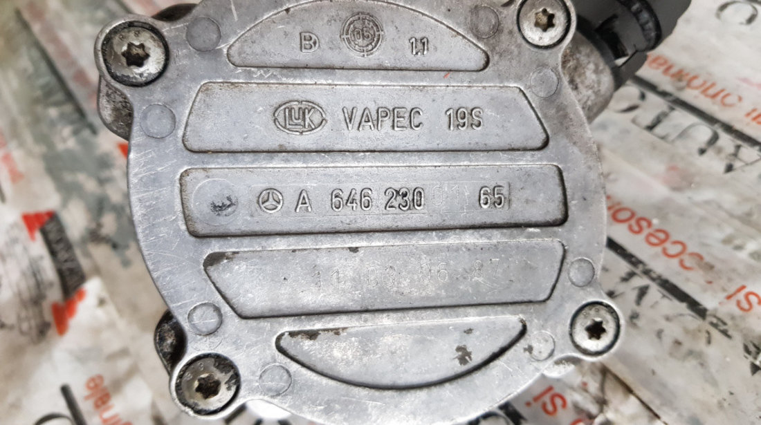 Pompa vacuum Mercedes-Benz Viano (W639) 2.0 4-matic CDi 109cp cod piesa : A6462300165