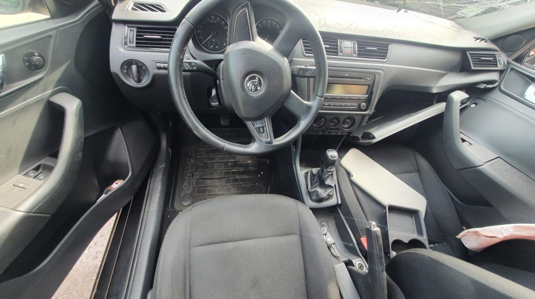 Praguri Skoda Rapid 2013 berlina 1.6 tdi cayc