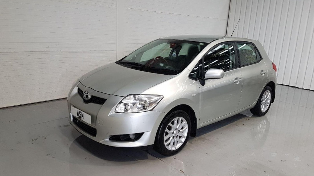 Praguri Toyota Auris 2007 HATCHBACK 1.6i