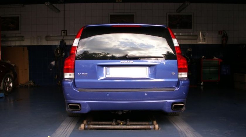 Prelungire adaos fusta spoiler bara spate Volvo V70 2001 2007