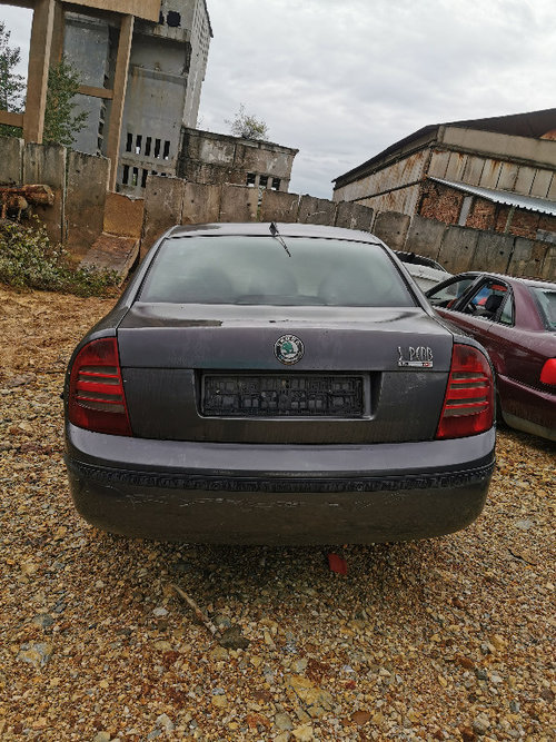 Punte spate Skoda superb