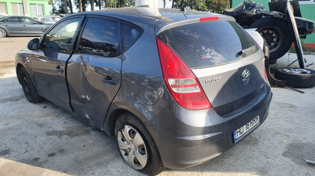 Racitor gaze Hyundai i30 2012 hatchback 1.6 crdi