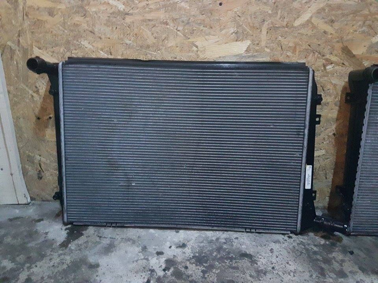 Radiator apa 1k0121251dp vw passat b6 2.0 tdi bmp 140 cai #29787497