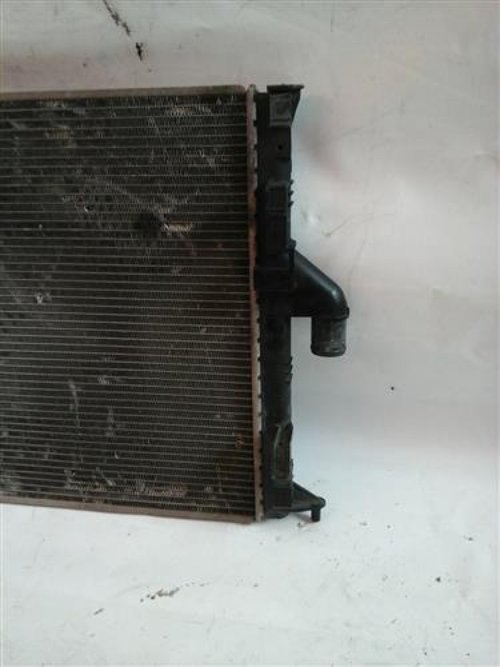 Radiator apa Dacia Logan facelift an 2009 cod 8200735089