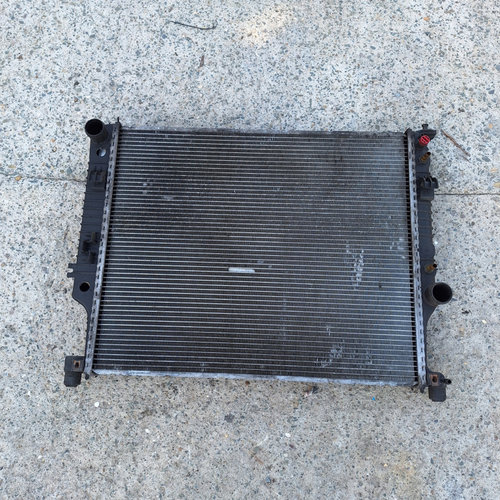 Radiator Apa Mercedes-Benz ML / M-CLASS (W164) 2005 - 2011 Motorina A2515000304, A2515000394, 014114...