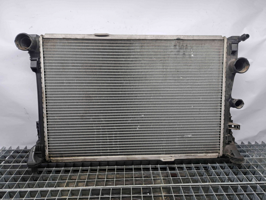 Radiator apa Mercedes Clasa C (W204) [Fabr 2007-2014] OEM 2.2 CDI 651911