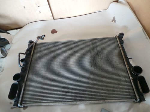 Radiator apa Mercedes CLS W219 A2115003402