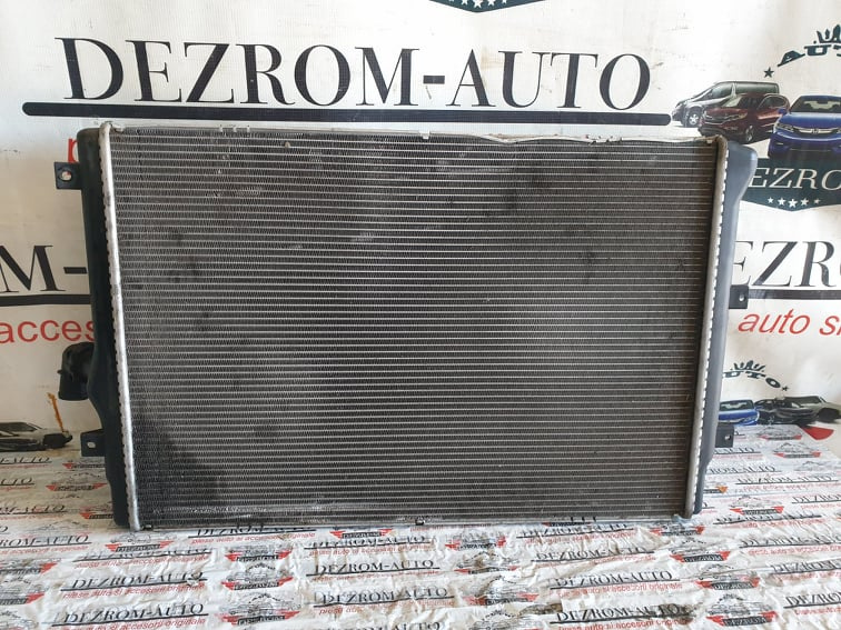 Radiator apa Skoda Yeti (5L) 2.0 TDI 4x4 170cp cod piesa : 3C0121253BC