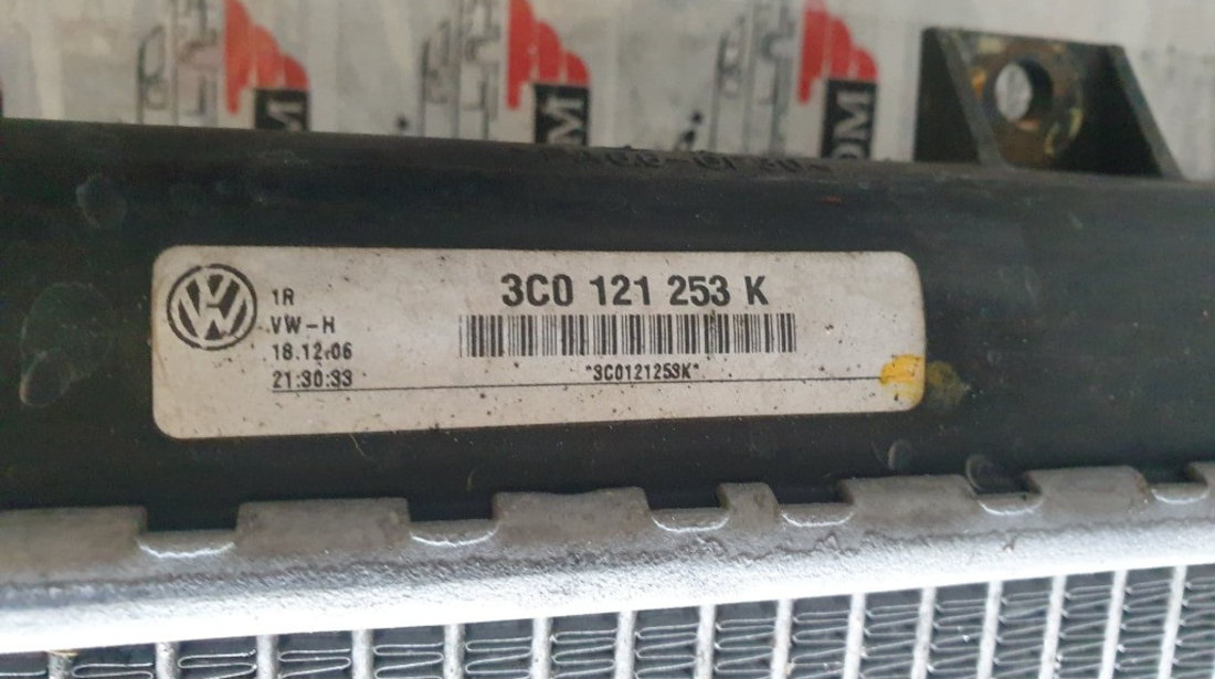 Radiator apa VW Golf VI 1.6 TDI 105cp cod piesa : 3C0121253K
