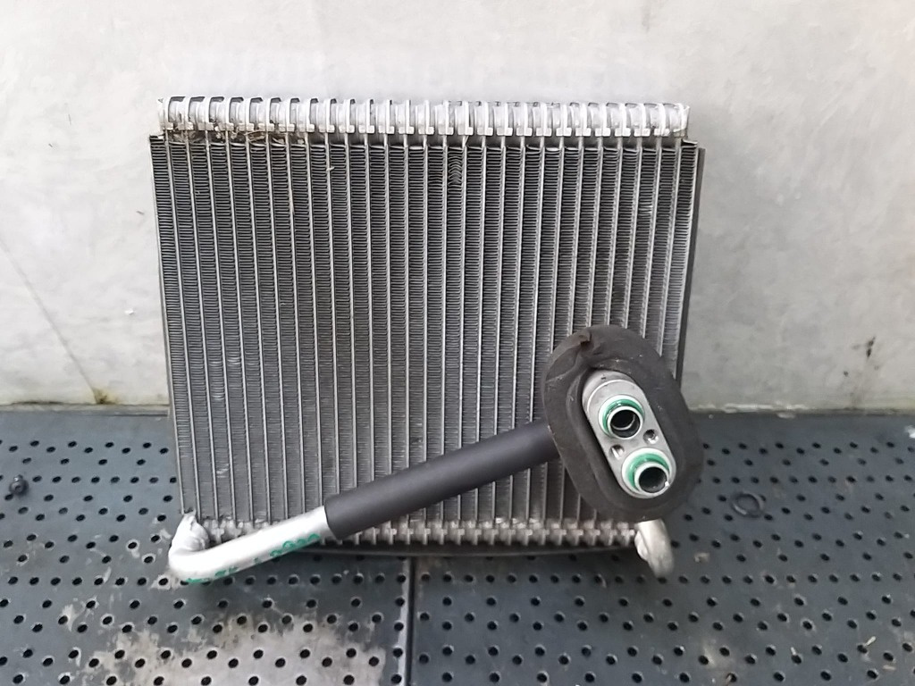 Radiator calorifer clima bord 1.6 crdi kia ceed 1