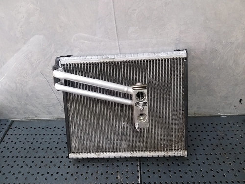 Radiator calorifer clima bord mercedes a class w176 cz116577139 2468300084 cz4475003841