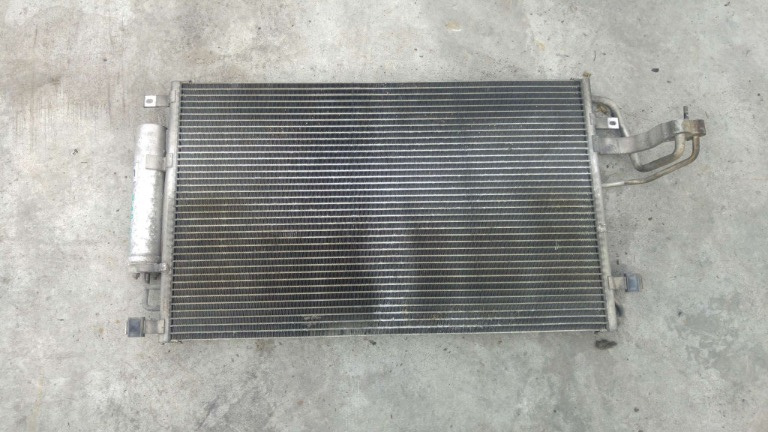 Radiator clima ac 2.0 crdi kia sportage 2 je km d301730630