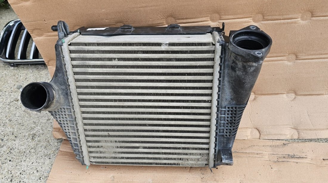 Radiator Intercooler dreapta cu grila activa Porsche Cayenne 9Y 2018 2019 2020 2021 2022