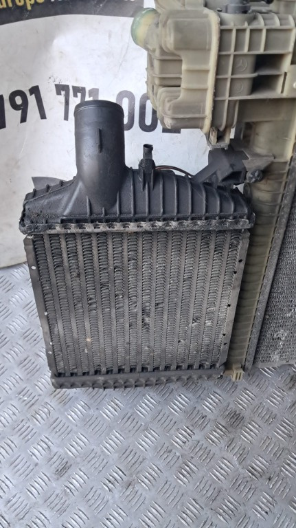 Radiator intercooler Mercedes Vito W638 2.2 CDI an fabricatie 2002 cod A6385012901