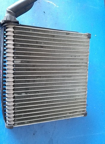 Radiator racire apa bord audi a4 b6 8e1820103