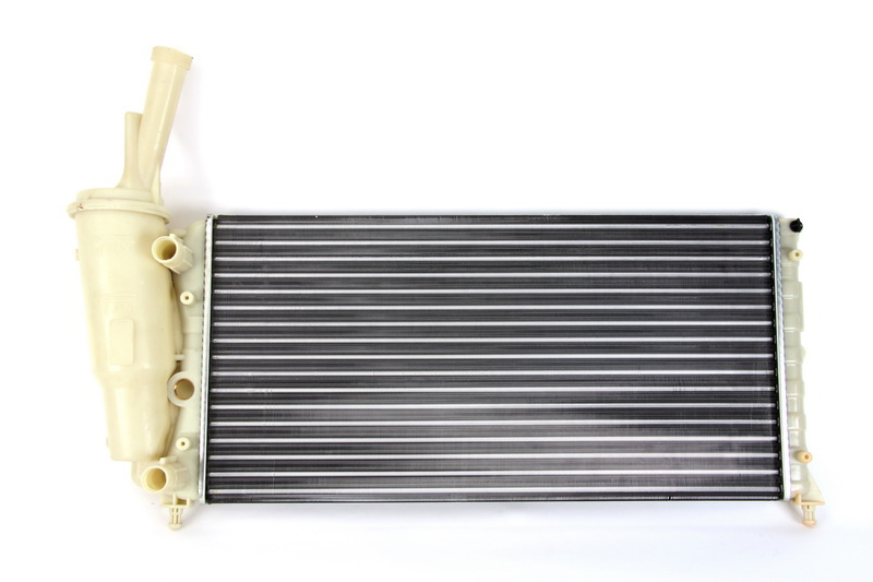 Radiator, racire motor FIAT PUNTO (176) (1993 - 1999) THERMOTEC D7F046TT piesa NOUA