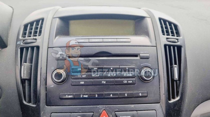 Radio CD Kia Ceed (SW) [Fabr 2007-2012] OEM