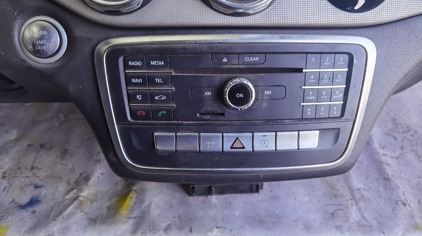 Radio cd navigatie Mercedes GLA x156 an 2017