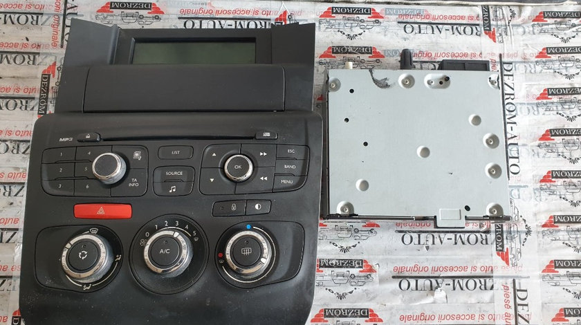 Radio CD-Player complet Citroen DS4 cod piesa : 9666994580