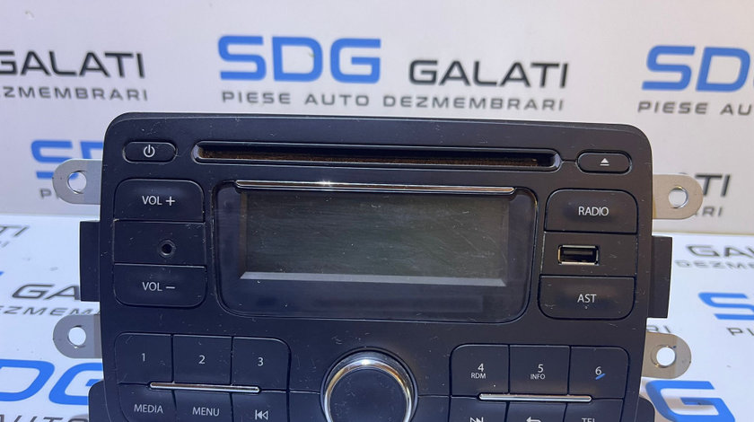 Radio CD Player cu AUX Auxiliar si USB Dacia Logan 2 2012 - 2017 Cod 281155216R 281155216