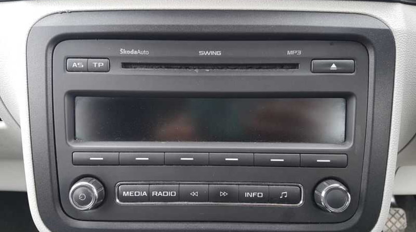 Radio CD Player Radio Swing MP3 Skoda Fabia 2 2007 - 2014