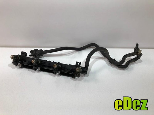 Rampa injectie Volkswagen Polo 4 (2001-2005) 1.4 benzina 036971824A