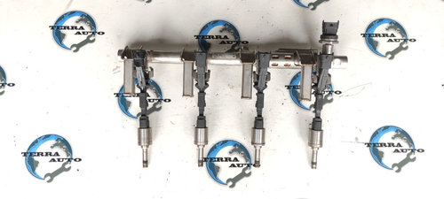 Rampa injectoare Ford Focus III 1.6 FlexiFuel cod CJ5G-9H487-BA