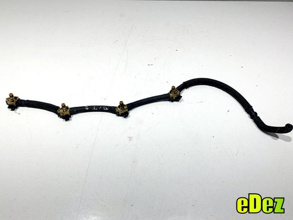 Rampa retur injectie Volkswagen Passat B8 (2014-2019) 2.0 tdi CKFC 04L130235J