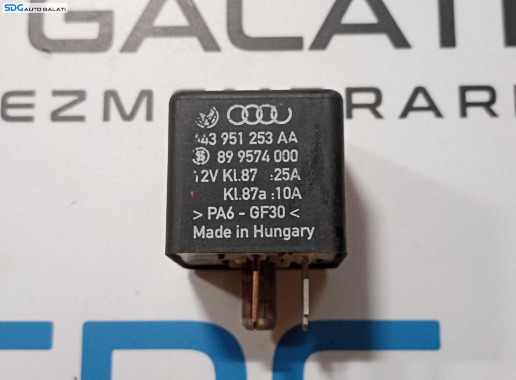 Releu Modul Comanda Pompa Combustibil Audi A2 1.2 1.4 TDI 2000 - 2005 Cod 443951253AA 899574000 [M7747]